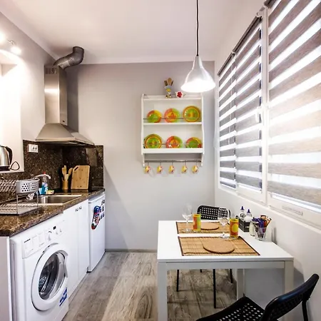 Apartment Studio For Two In The Heart Of Plovdiv