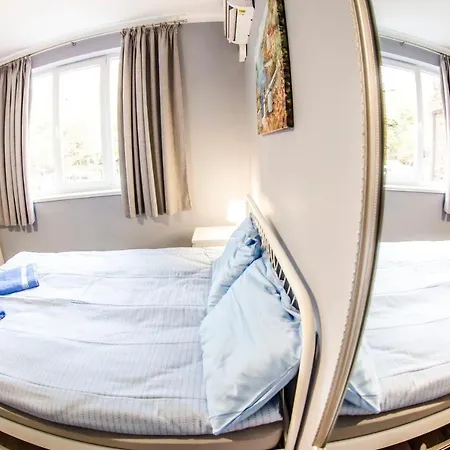Studio For Two In The Heart Of Apartment